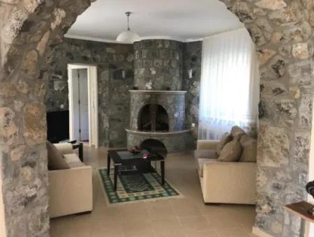 Bungalow Zu Verkaufen In Akkaya Taşliburunda