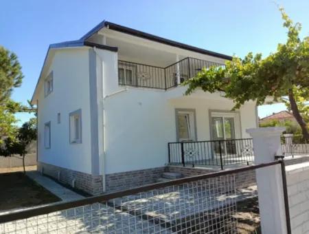 Riesige Gelegenheit Einfamilienhaus Komplett Renoviert In Dalaman Altintas Nachbarschaft