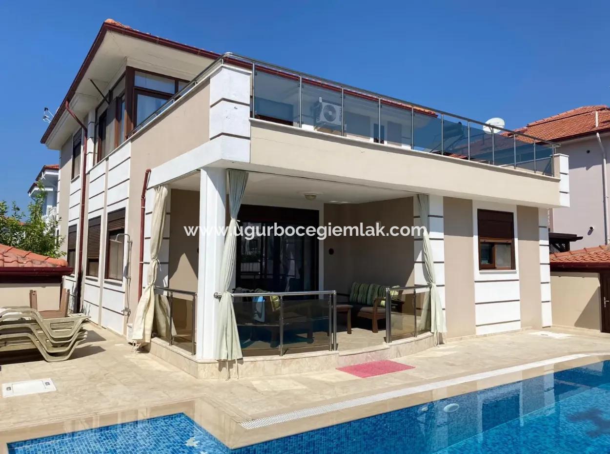 Dalaman Karaçalı Mah. Satılık Lüks 4+1 Villa