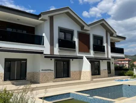 Dalaman Karaçalı'da Satılık Lüks Villa