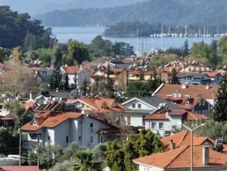 Göcek'te Site İçerisin De 4+1 Satılık Villa