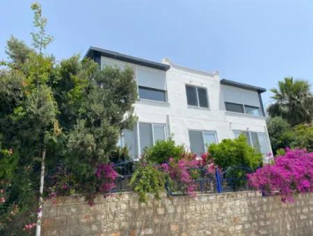 Dalaman Da Deniz Manzaralı Satılık Muhteşem Villa